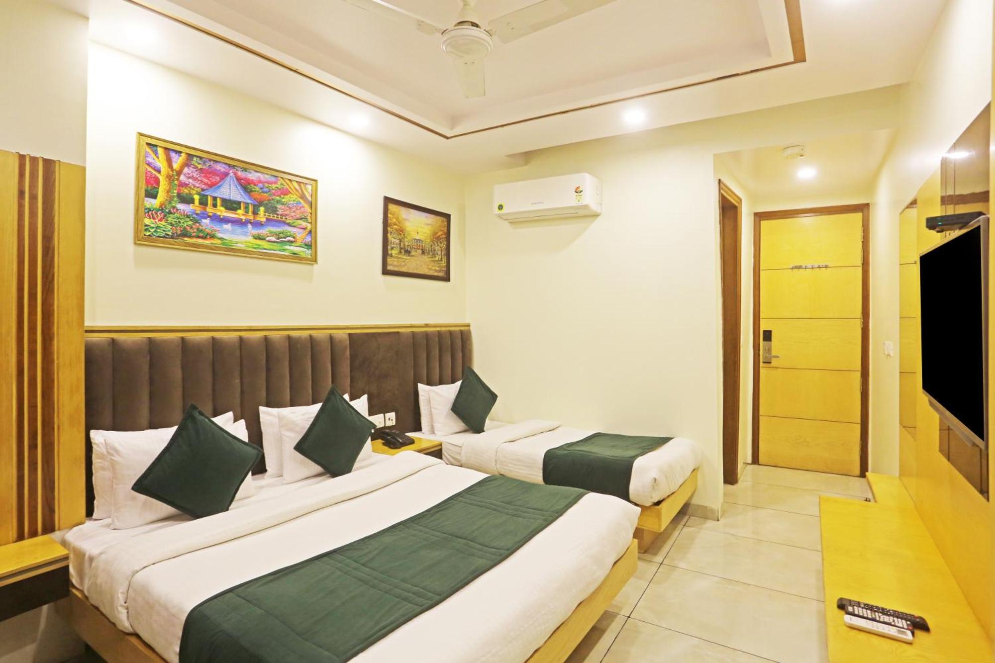 Hotel Aman Imperial Just A Minute Away From New Delhi Railway Station And Connaught Place Zewnętrze zdjęcie